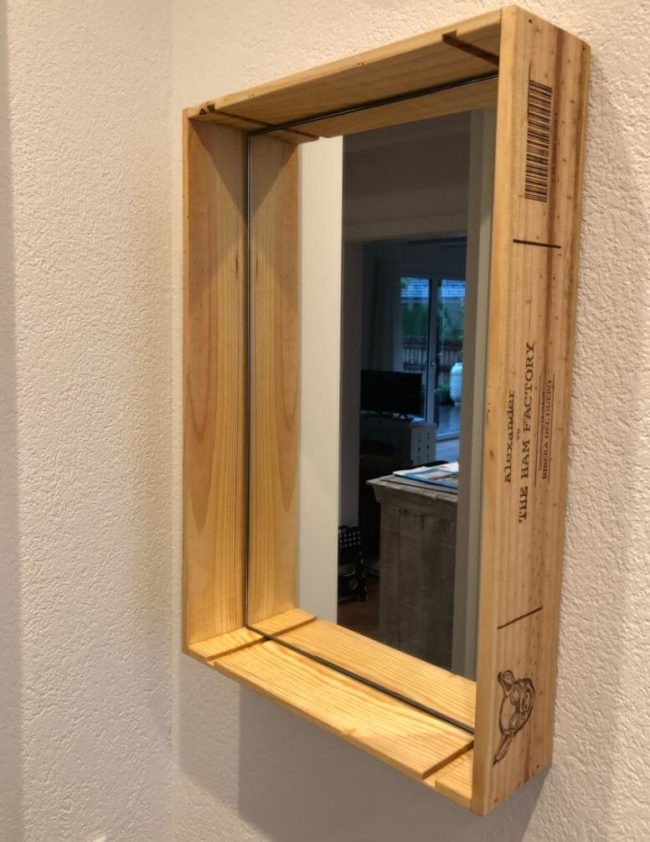 Spiegel aus Weinkiste